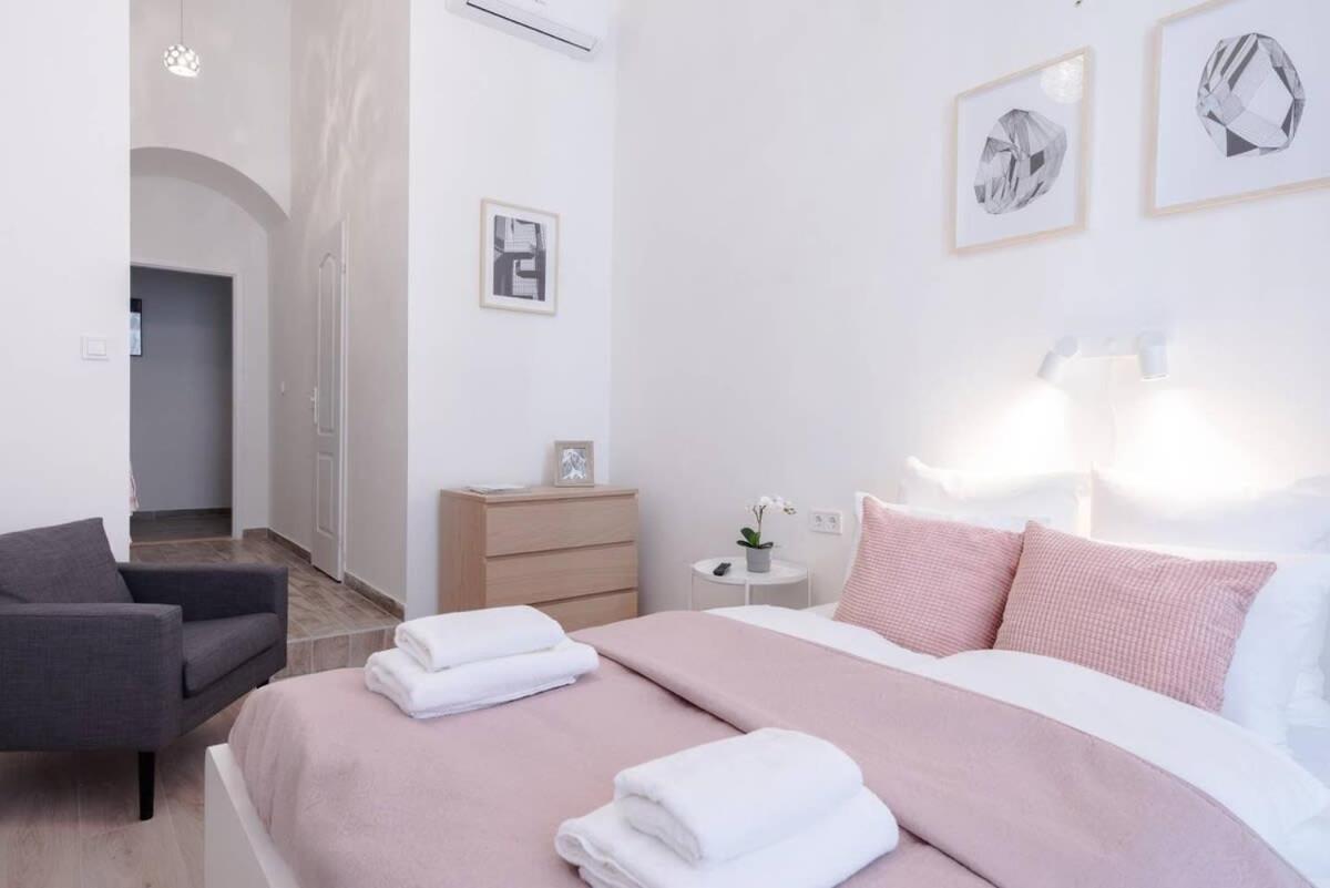 Brand New Studio With Aircon In The Center Βουδαπέστη Εξωτερικό φωτογραφία