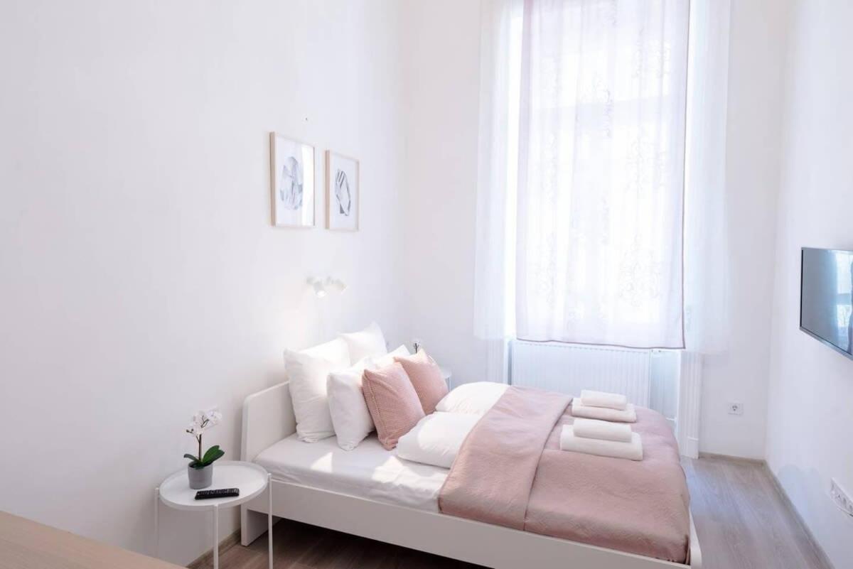 Brand New Studio With Aircon In The Center Βουδαπέστη Εξωτερικό φωτογραφία